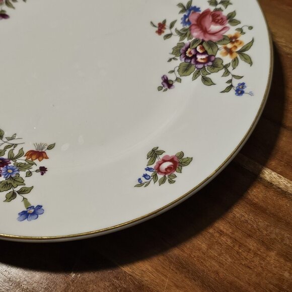 Crown Staffordshire Dresden Spray Salad Plate 8.5" rose floral bouquet - Picture 4 of 12